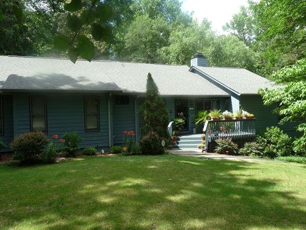 Housesitting assignment in West Columbia, SC, United States