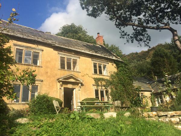 Housesitting assignment in Bridport, United Kingdom