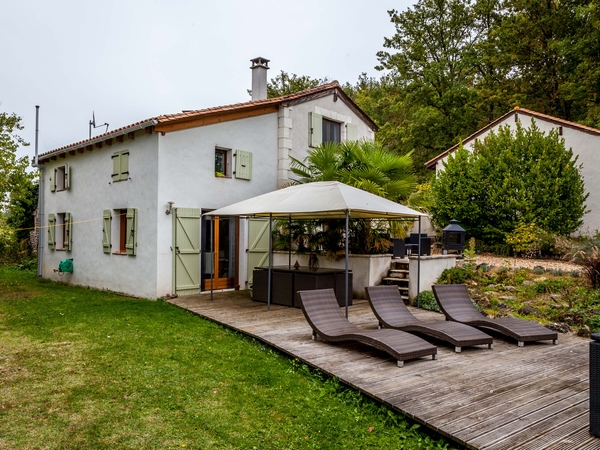 Housesitting assignment in Festalemps, France