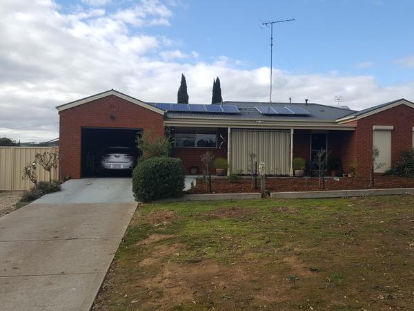 Housesitting assignment in Broadford, Victoria, Australia