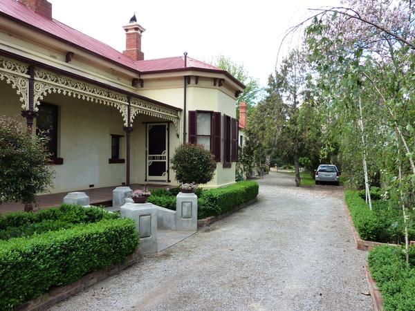 Housesitting assignment in Bacchus Marsh, VIC, Australia